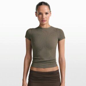 NikeSKIMS NWT Baby Tee Seamless Dusty Oakmoss XS